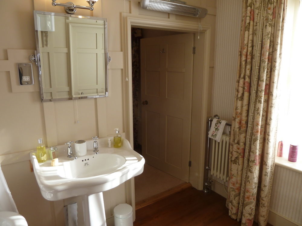 The Old Vicarage B&B Tideswell Extérieur photo