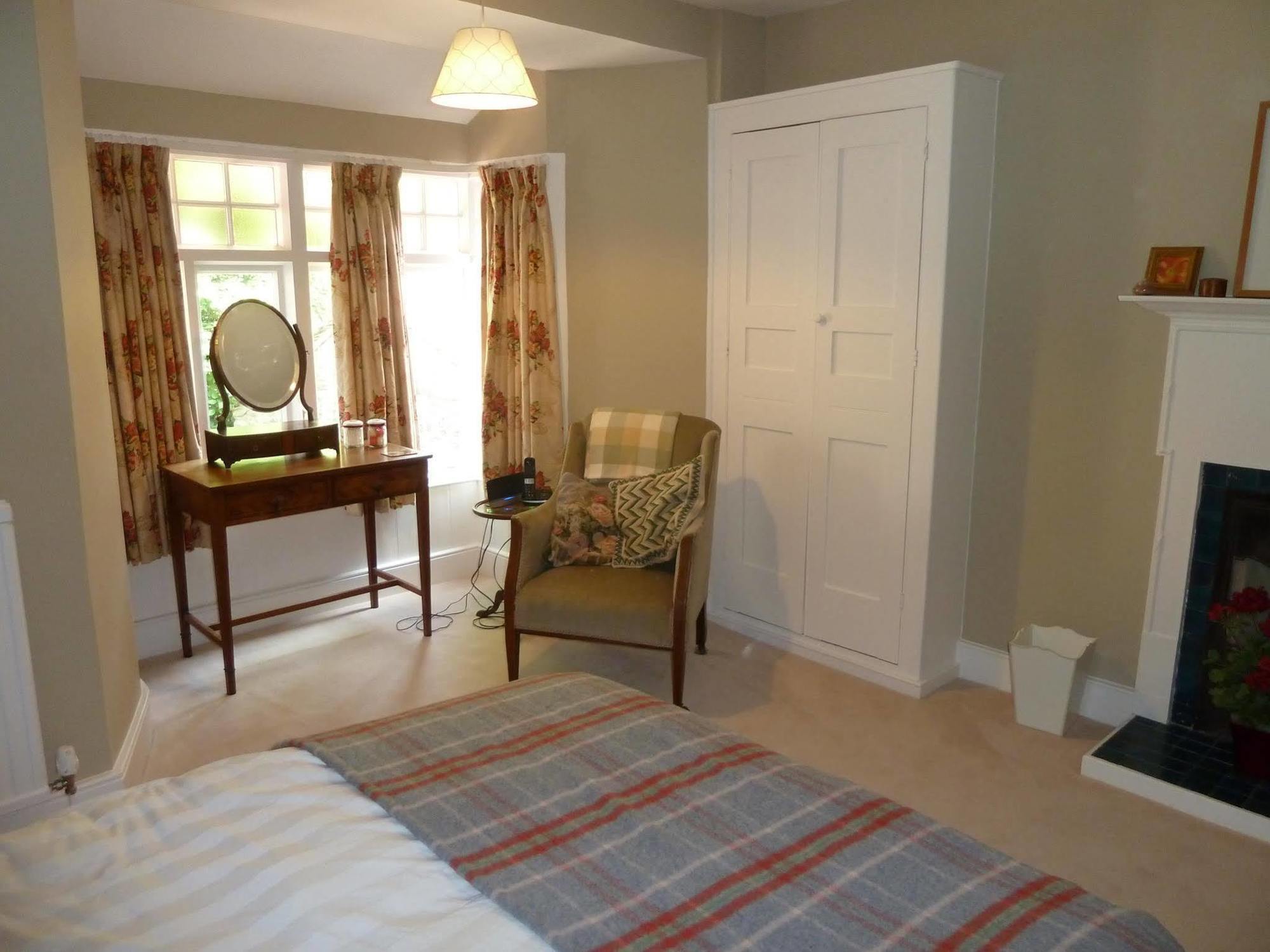The Old Vicarage B&B Tideswell Extérieur photo